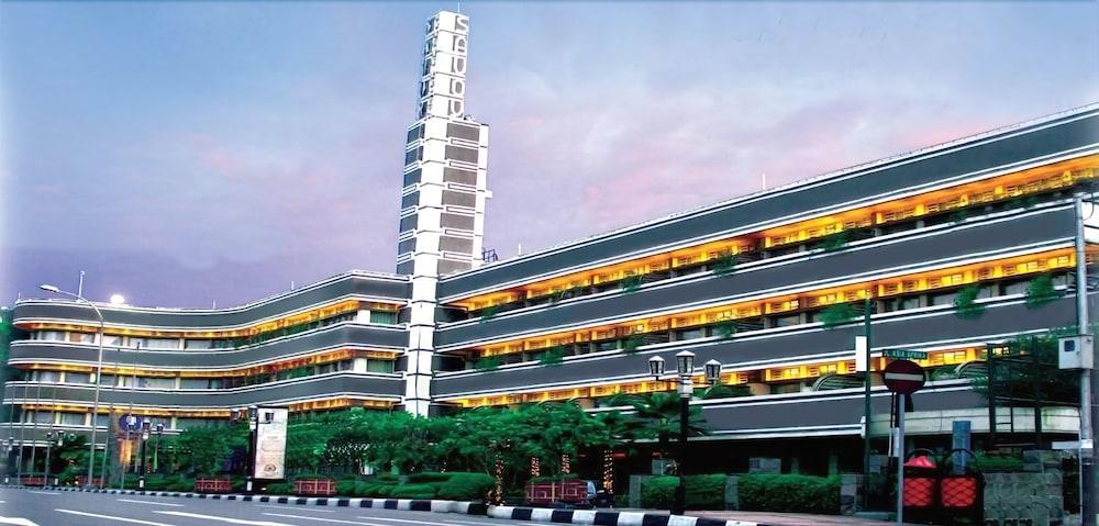 Hotel Savoy Homann Bandung Exterior photo