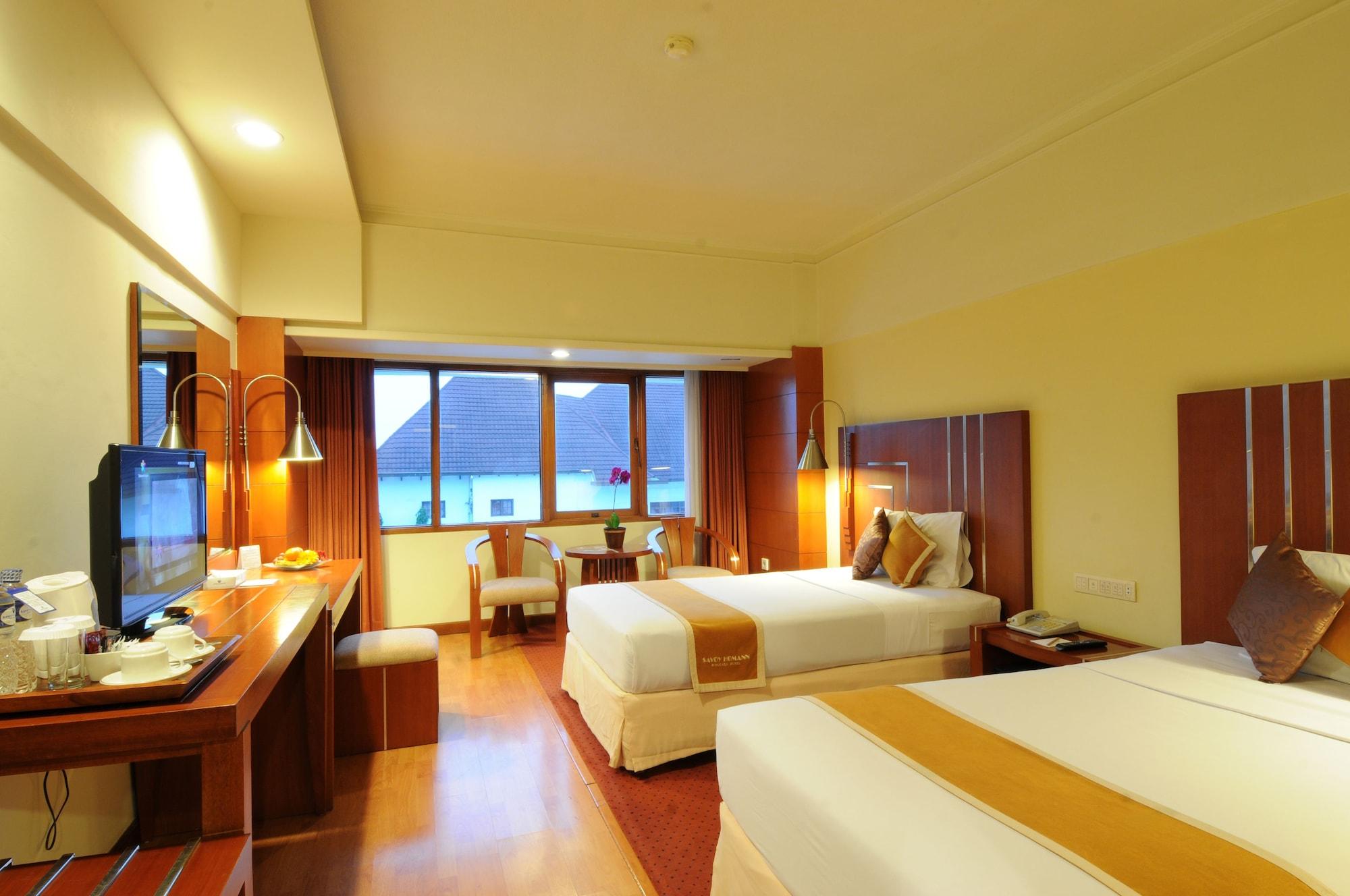Hotel Savoy Homann Bandung Exterior photo