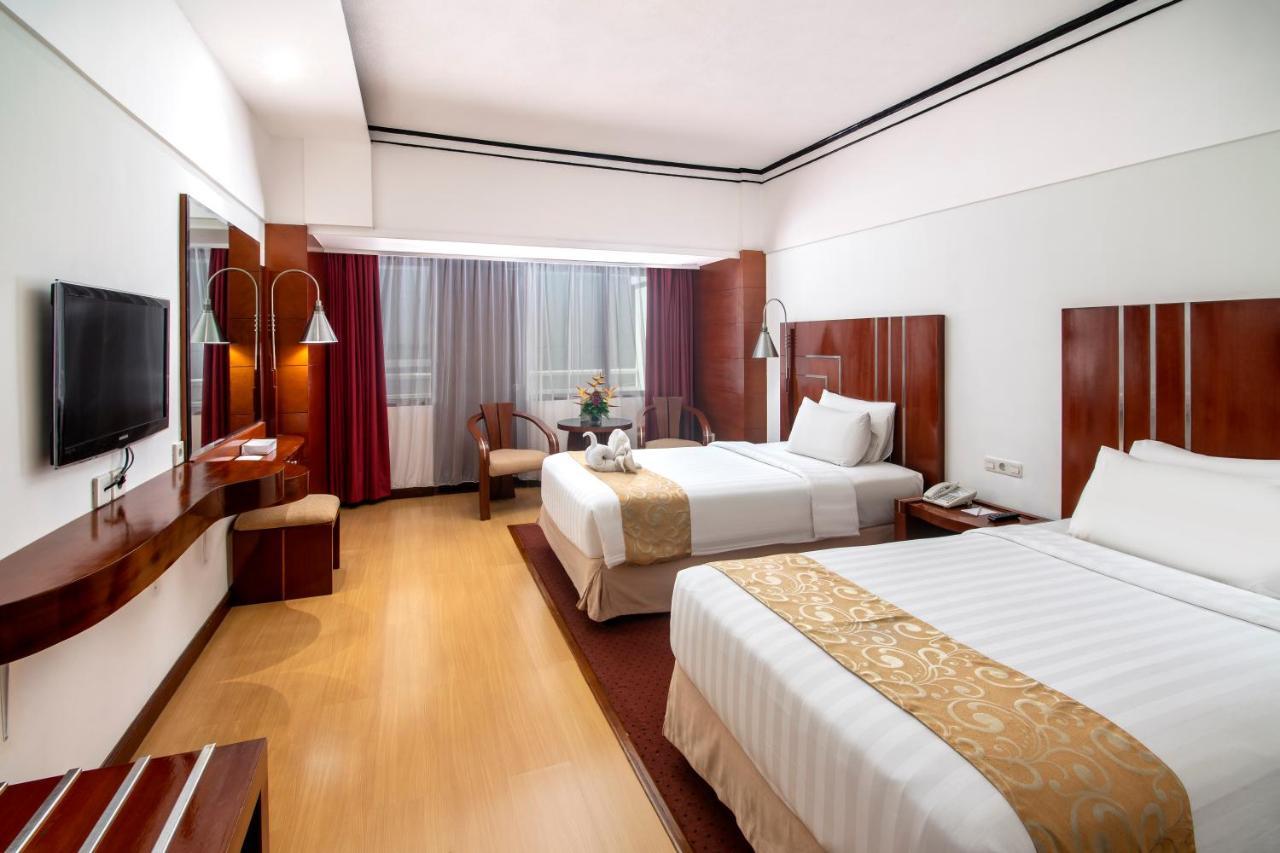 Hotel Savoy Homann Bandung Exterior photo