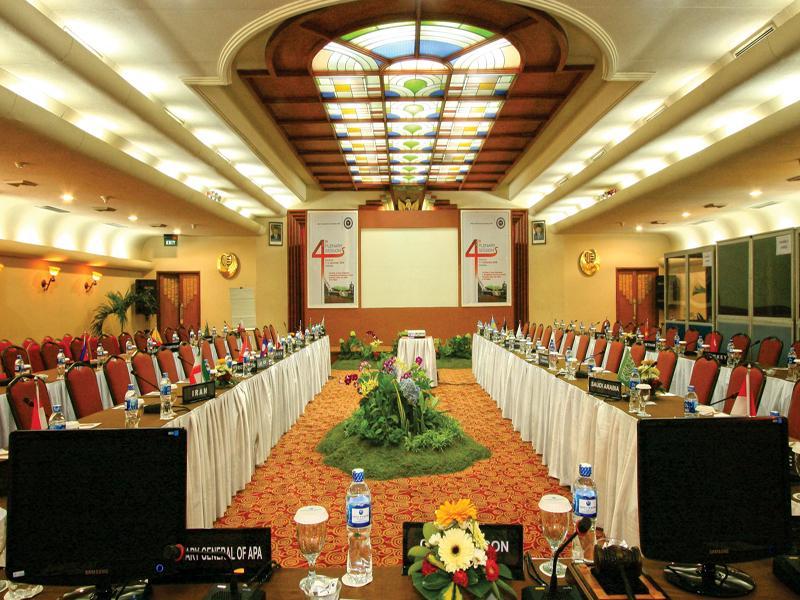 Hotel Savoy Homann Bandung Exterior photo