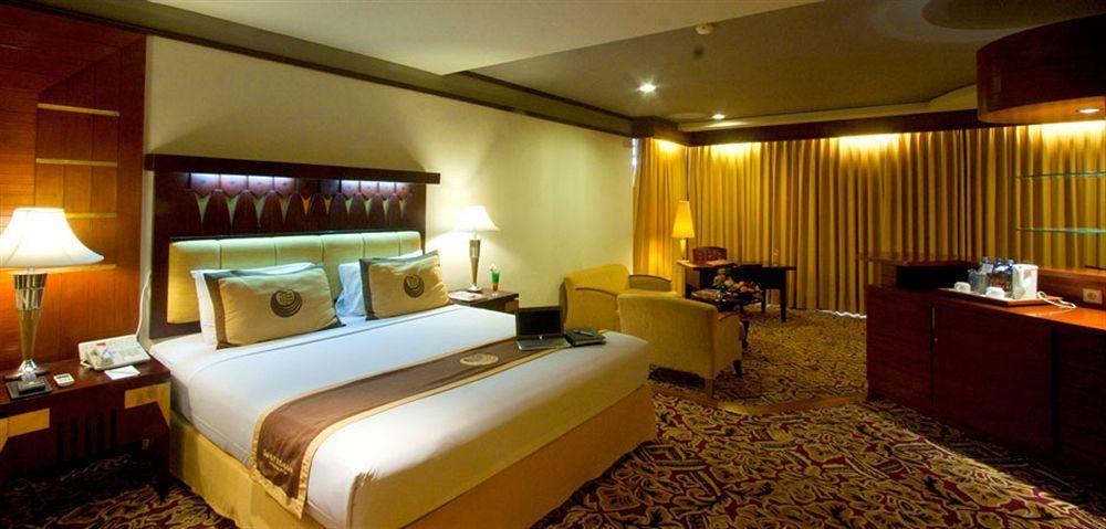 Hotel Savoy Homann Bandung Exterior photo